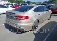 2019 Ford FUSION photo