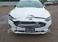 2019 Ford FUSION photo