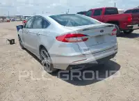 2019 Ford FUSION photo