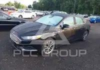 2019 Ford FUSION photo