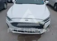 2019 Ford FUSION photo