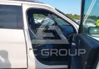 2019 Ford EXPLORER photo
