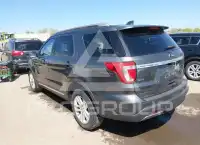 2019 Ford EXPLORER photo