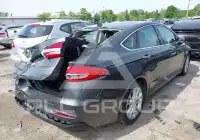 2019 Ford FUSION photo