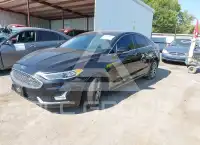 2019 Ford FUSION photo