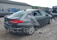 2019 Ford FUSION photo