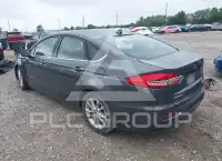 2019 Ford FUSION photo