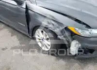 2019 Ford FUSION photo