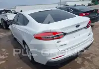 2019 Ford FUSION photo