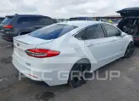 2019 Ford FUSION photo