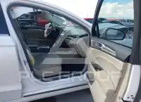 2019 Ford FUSION photo