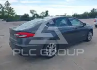 2019 Ford FUSION фото