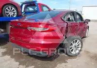 2019 Ford FUSION photo
