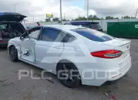 2019 Ford FUSION photo