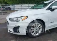 2019 Ford FUSION photo