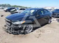 2019 Ford FUSION photo