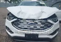 2019 Ford EDGE photo