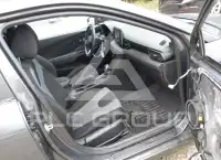 2019 Hyundai Veloster photo