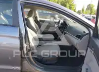 2019 Hyundai Elantra фото