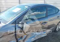 2019 Hyundai Elantra фото