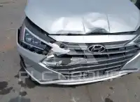2019 Hyundai Elantra photo