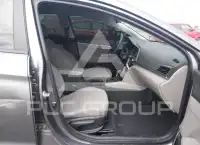 2019 Hyundai Elantra photo