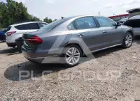2019 Volkswagen Passat photo