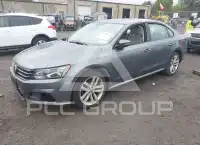 2019 Volkswagen Passat photo