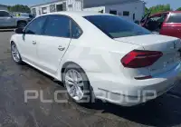 2019 Volkswagen Passat photo