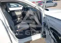2019 Volkswagen Tiguan photo