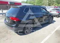 2019 Volkswagen Tiguan фото