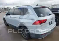 2019 Volkswagen Tiguan photo