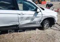 2019 Volkswagen Tiguan фото