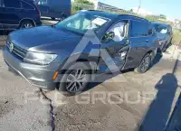 2019 Volkswagen Tiguan фото