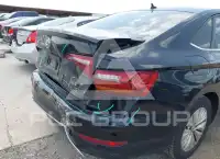 2019 Volkswagen Jetta фото
