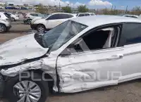 2019 Volkswagen Jetta фото