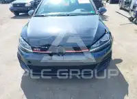 2019 Volkswagen GOLF фото