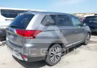 2020 Mitsubishi OUTLANDER фото