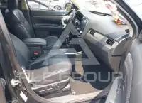 2020 Mitsubishi OUTLANDER фото