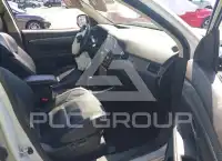 2020 Mitsubishi OUTLANDER photo