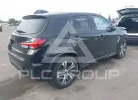 2020 Mitsubishi OUTLANDER photo