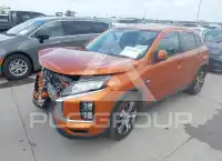 2020 Mitsubishi OUTLANDER photo