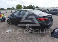 2020 Nissan VERSA фото