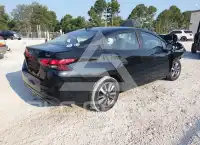 2020 Nissan VERSA фото