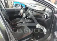 2020 Nissan VERSA фото