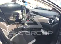 2020 Nissan VERSA фото
