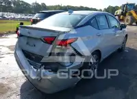 2020 Nissan VERSA фото