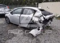 2020 Nissan VERSA фото