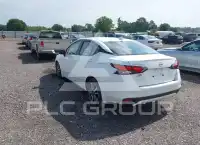2020 Nissan VERSA фото