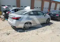 2020 Nissan VERSA фото